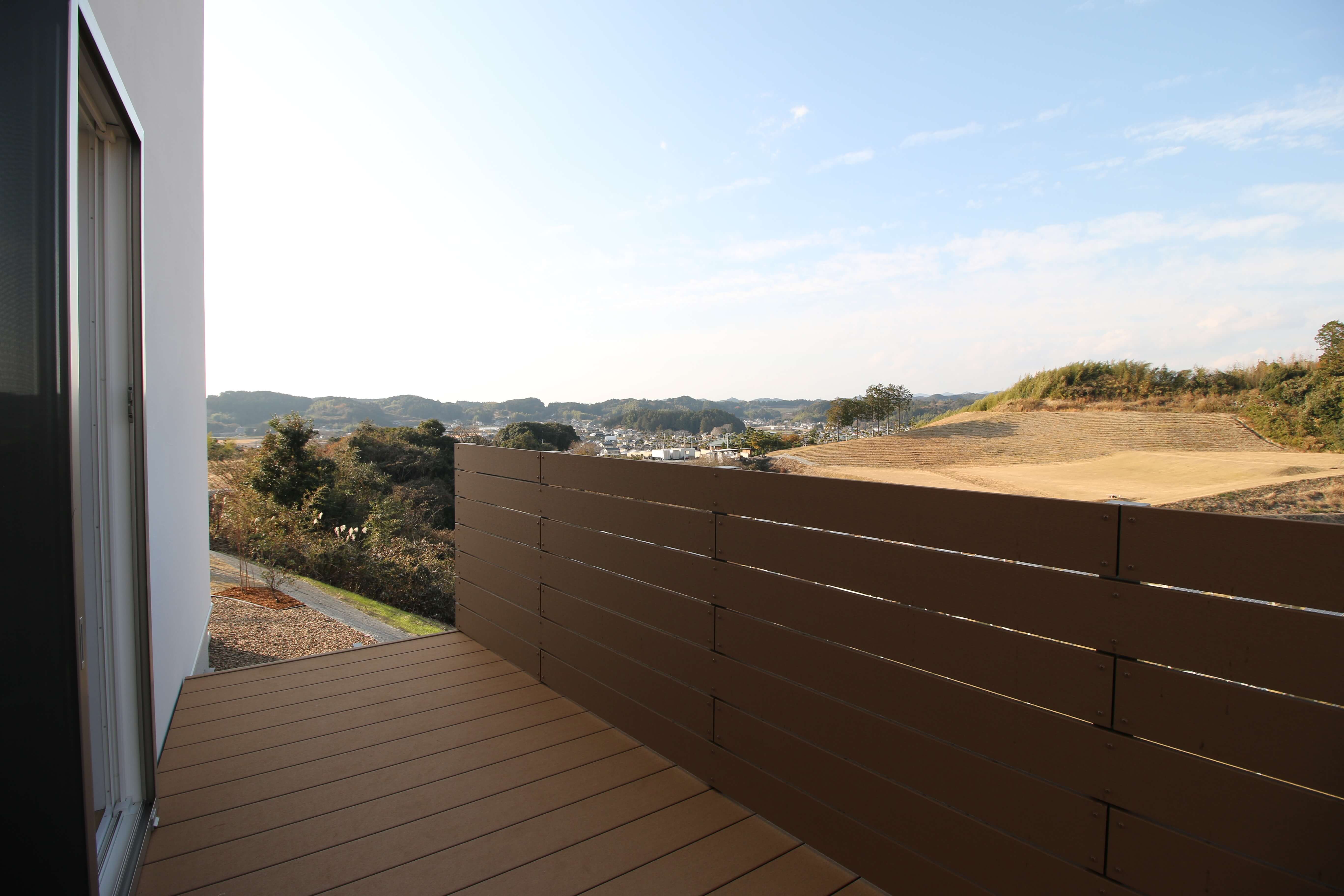 完成見学会 1月17日(土)18日(日) 掛川市上西郷 　“景色を楽しみながら暮らす” 「ロフト」があるコンパクト平屋