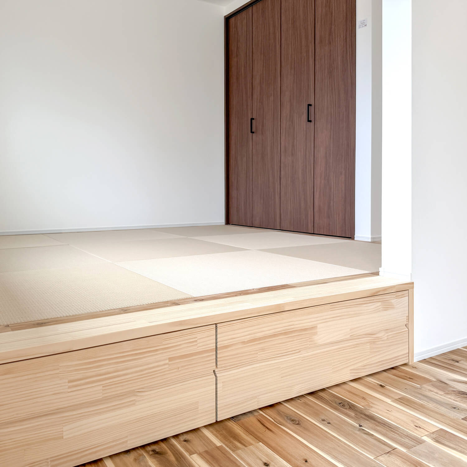 完成見学会 4月11日(土)12日(日) 掛川市岡津 ＼老後は１階だけで安心！／ 「可愛い」も「コスパ」も、全部叶えた♪ 家事を楽しめるお家